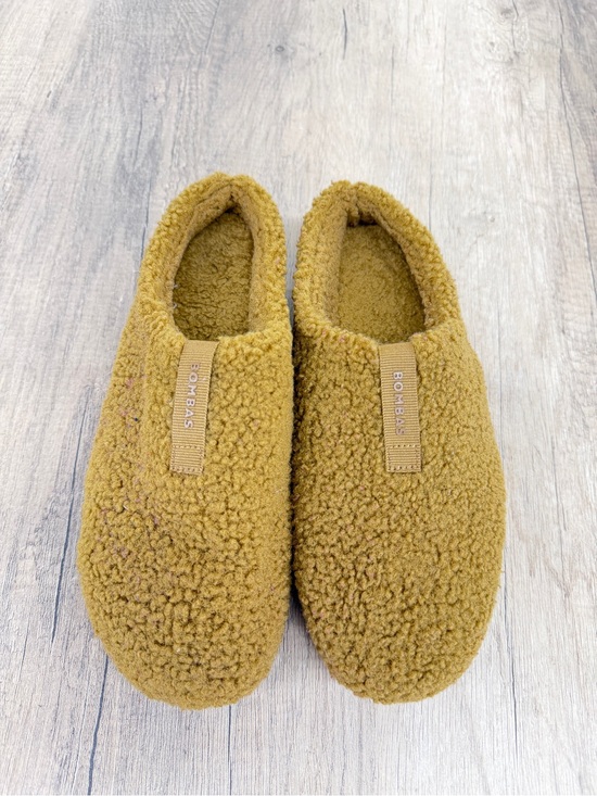Bombas Shoes - Bombas Sherpa Slip-On Slippers in Mustard Gold